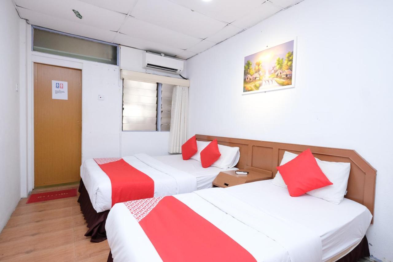 Oyo 715 Mr J Hotel Kota Bharu Extérieur photo