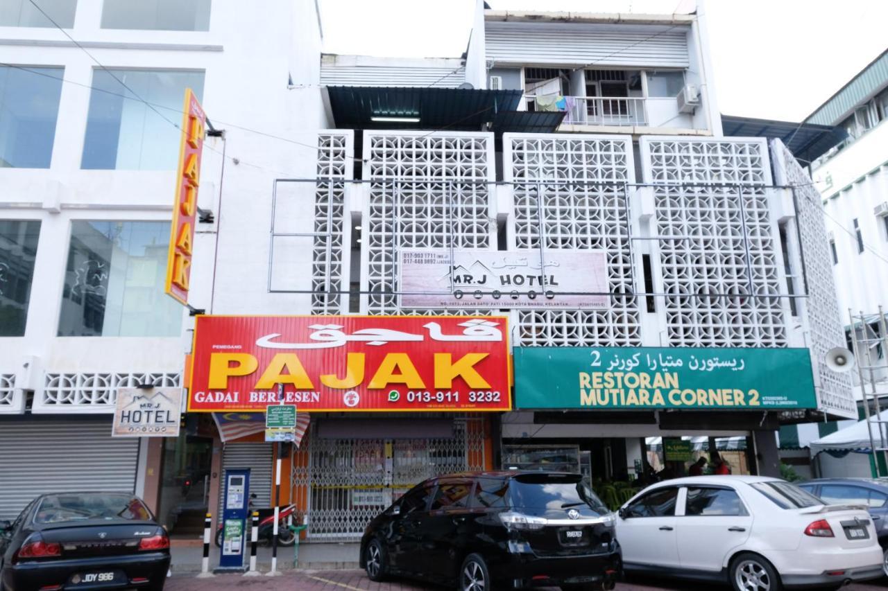 Oyo 715 Mr J Hotel Kota Bharu Extérieur photo