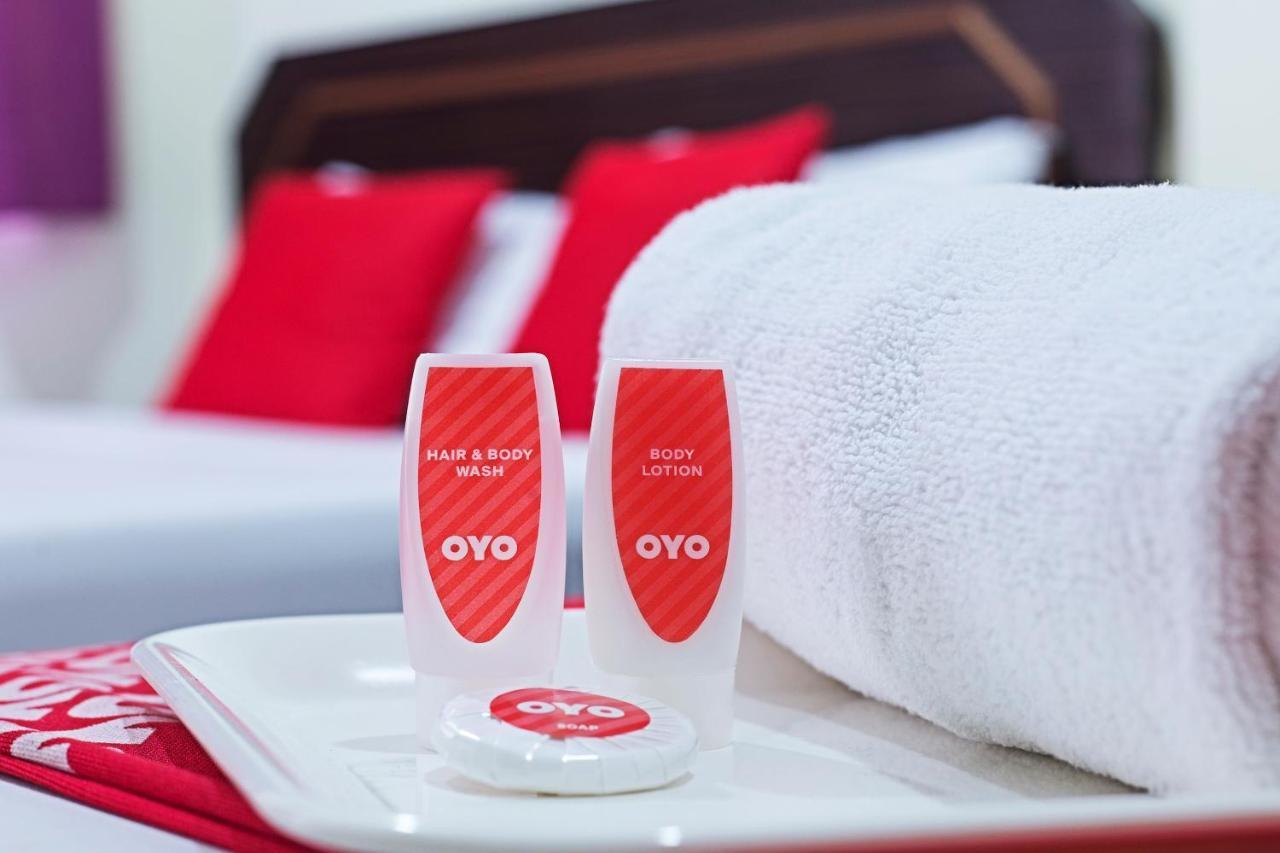 Oyo 715 Mr J Hotel Kota Bharu Extérieur photo