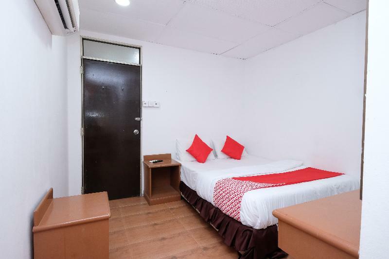 Oyo 715 Mr J Hotel Kota Bharu Extérieur photo